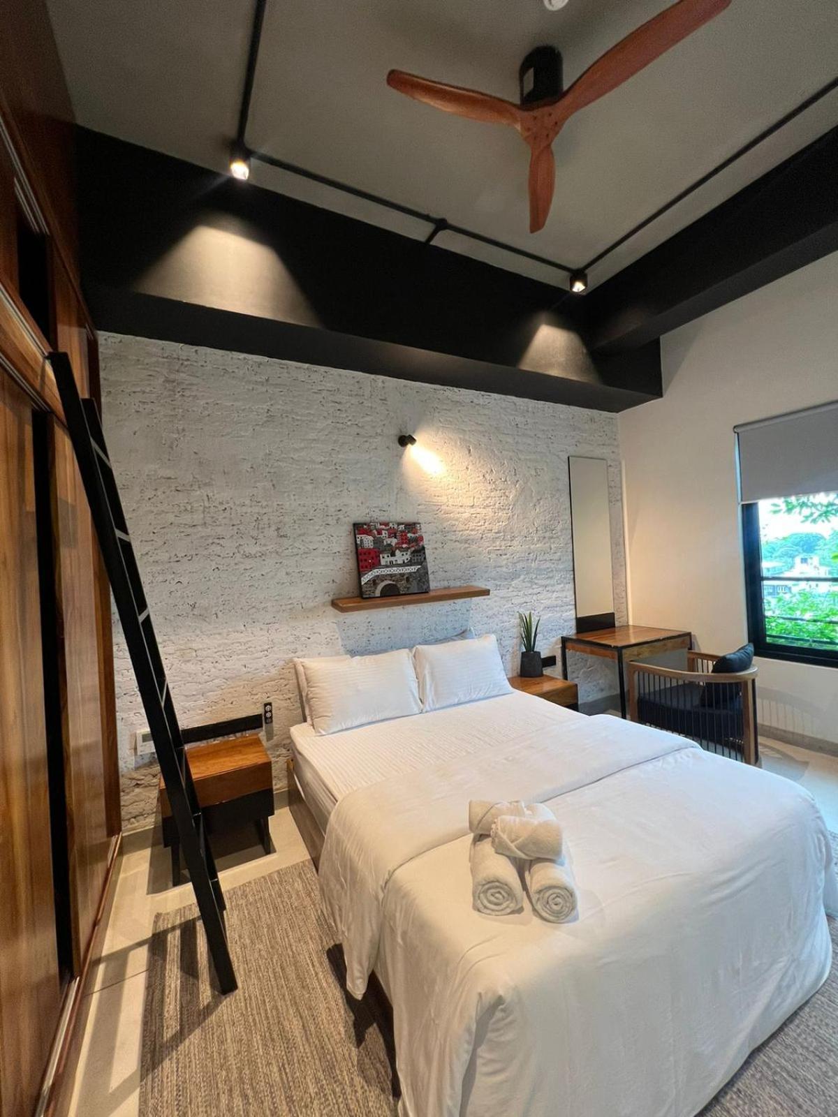 Vaux Park Street - A Collection Of 8 Luxury Lofts Aparthotel Colombo Kültér fotó