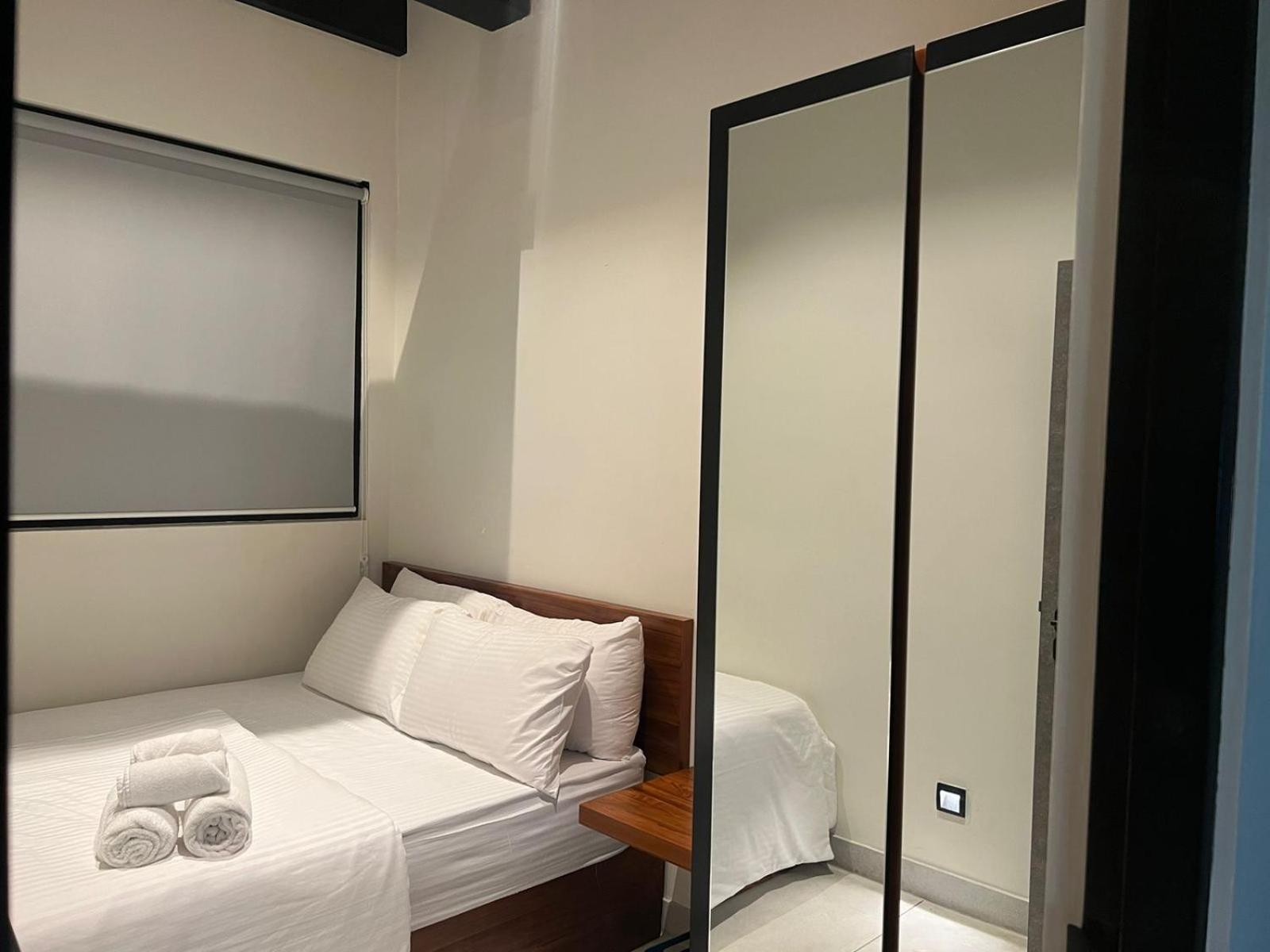 Vaux Park Street - A Collection Of 8 Luxury Lofts Aparthotel Colombo Szoba fotó